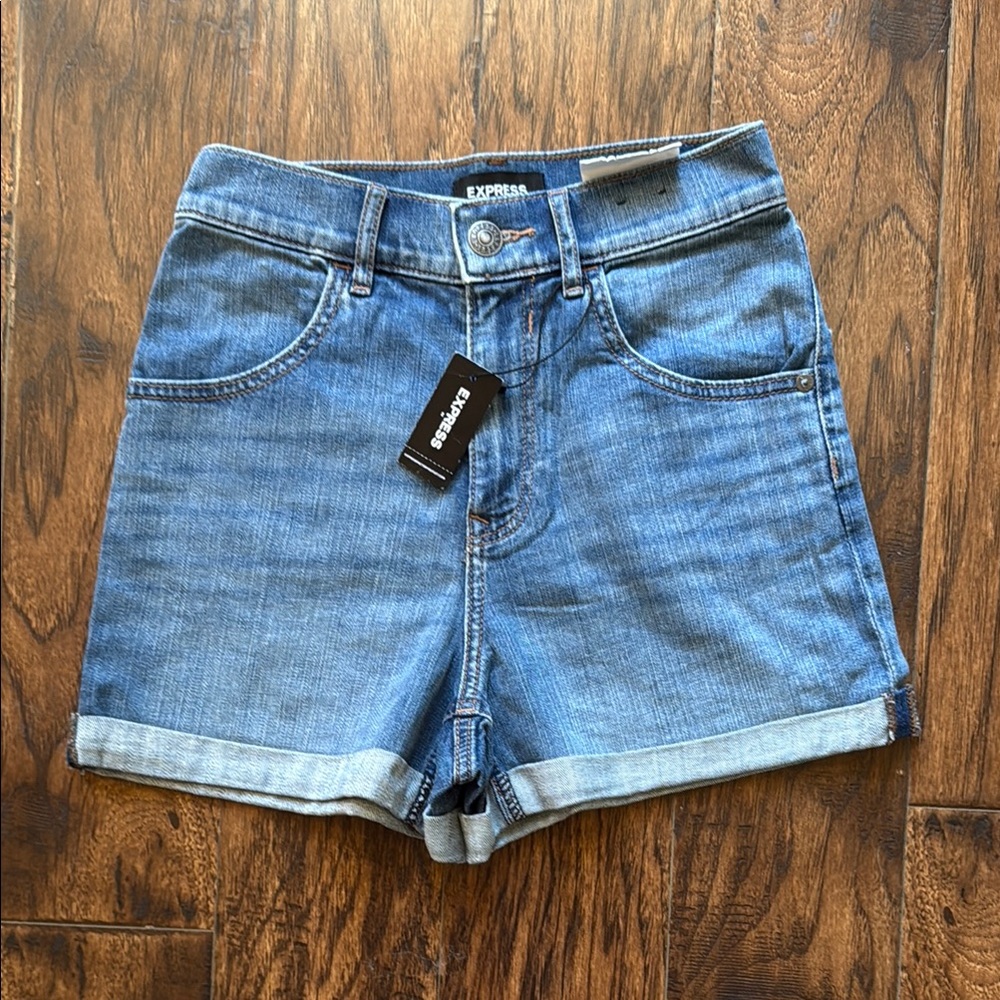 NWT!  Express Blue Mom Jean Shorts High-Waisted Cuffed, size 00